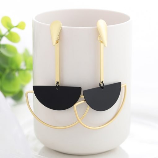 Women's Geometric Pattern Drop Earrings - Image 4
