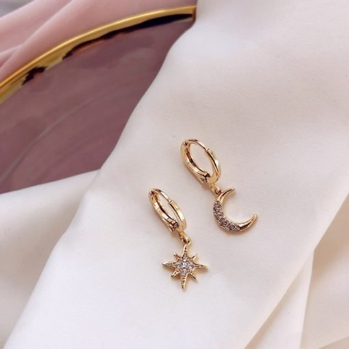 Women's Star/Moon Shaped Dangle Earrings