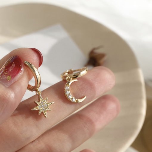 Women's Star/Moon Shaped Dangle Earrings - Image 3
