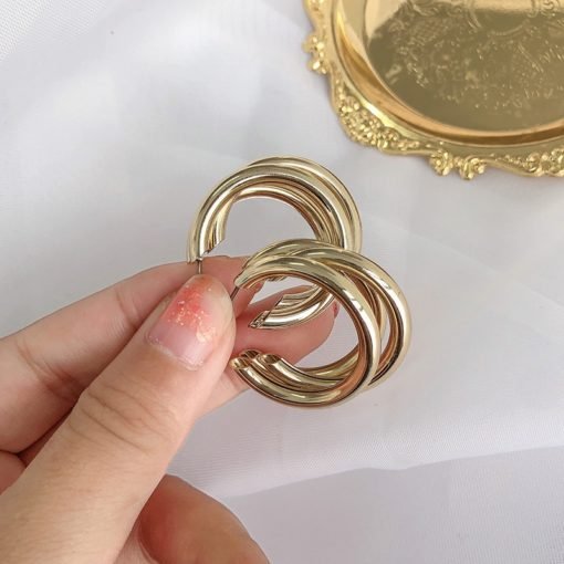 Women's Fashion Round Hoop Earrings - Image 5